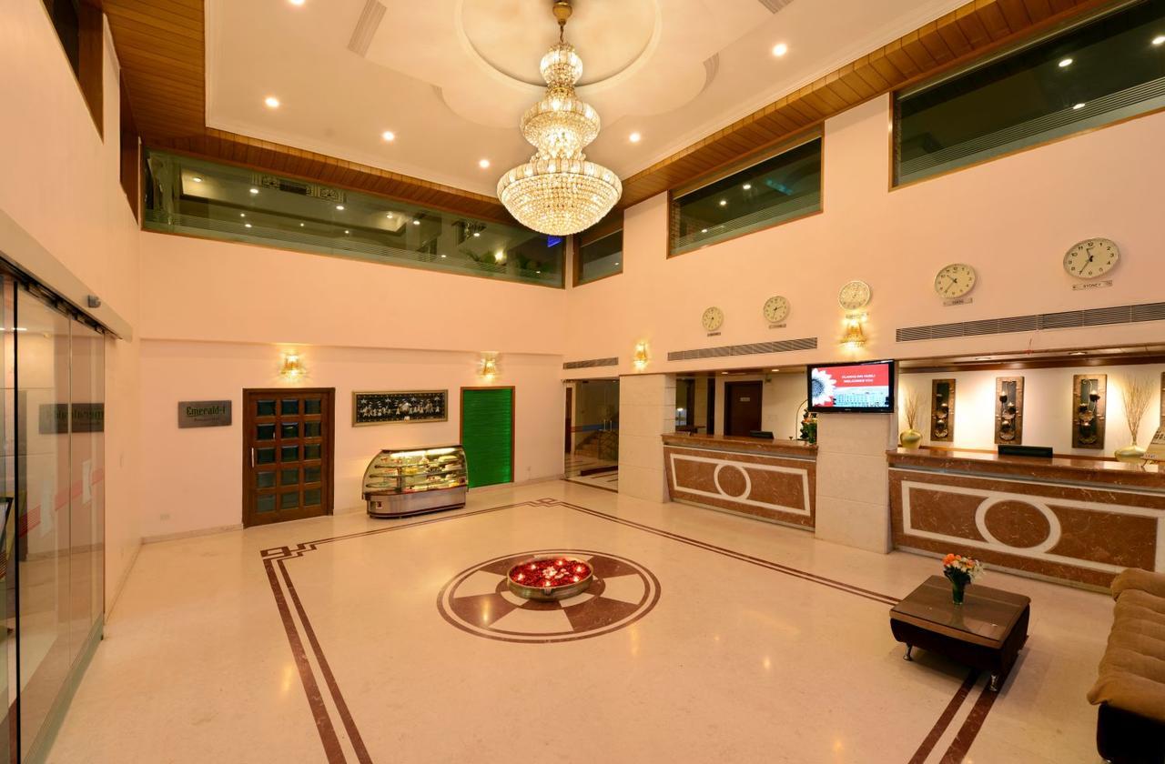 Clarks Inn Airport Hotel Hubballi-Dharwar Zewnętrze zdjęcie
